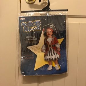 Toddler pirate costume 🏴‍☠️